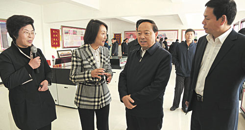 全市重大項目建設(shè)現(xiàn)場觀摩會在丹鳳觀摩