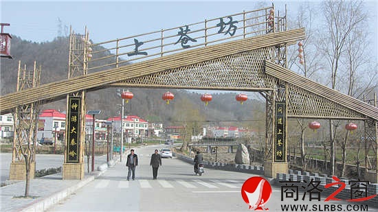 依托“美麗鄉(xiāng)村”建設(shè)，荊家河村變得越來越美麗。